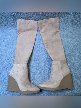 Jessica Simpson Over Knee Platform Boots Women’s Size 10 M Beige